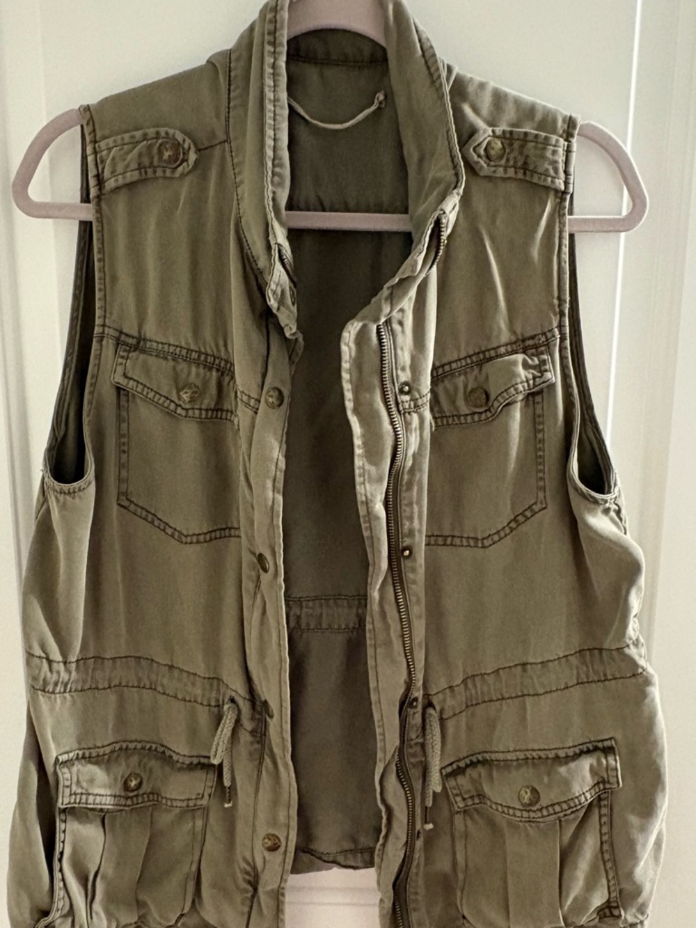 Max Jeans Black Label with Beige Trim